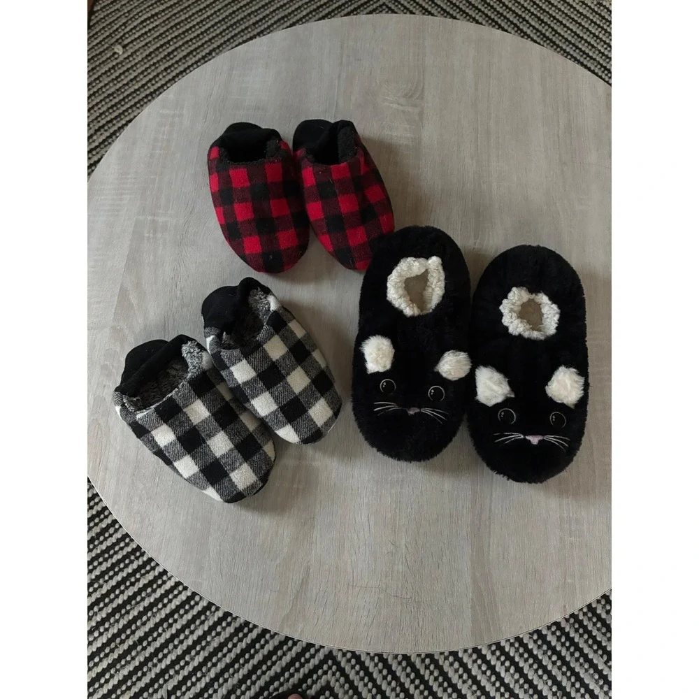 Old Navy Kids Slipper Bundle Cat Faux Fur Red White Buffalo Plaid 3 Pairs